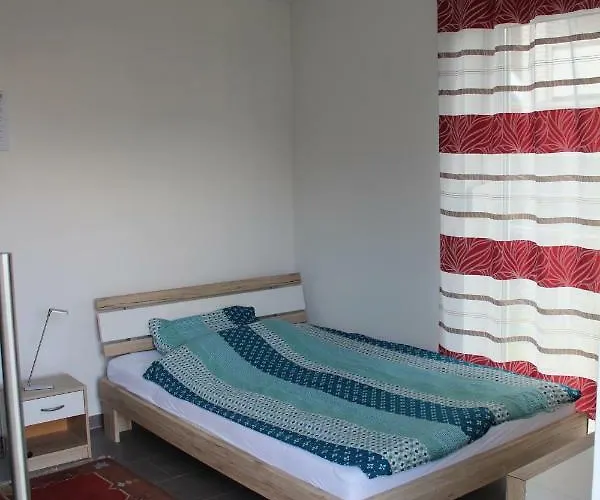 Neumann Zimmervermietung